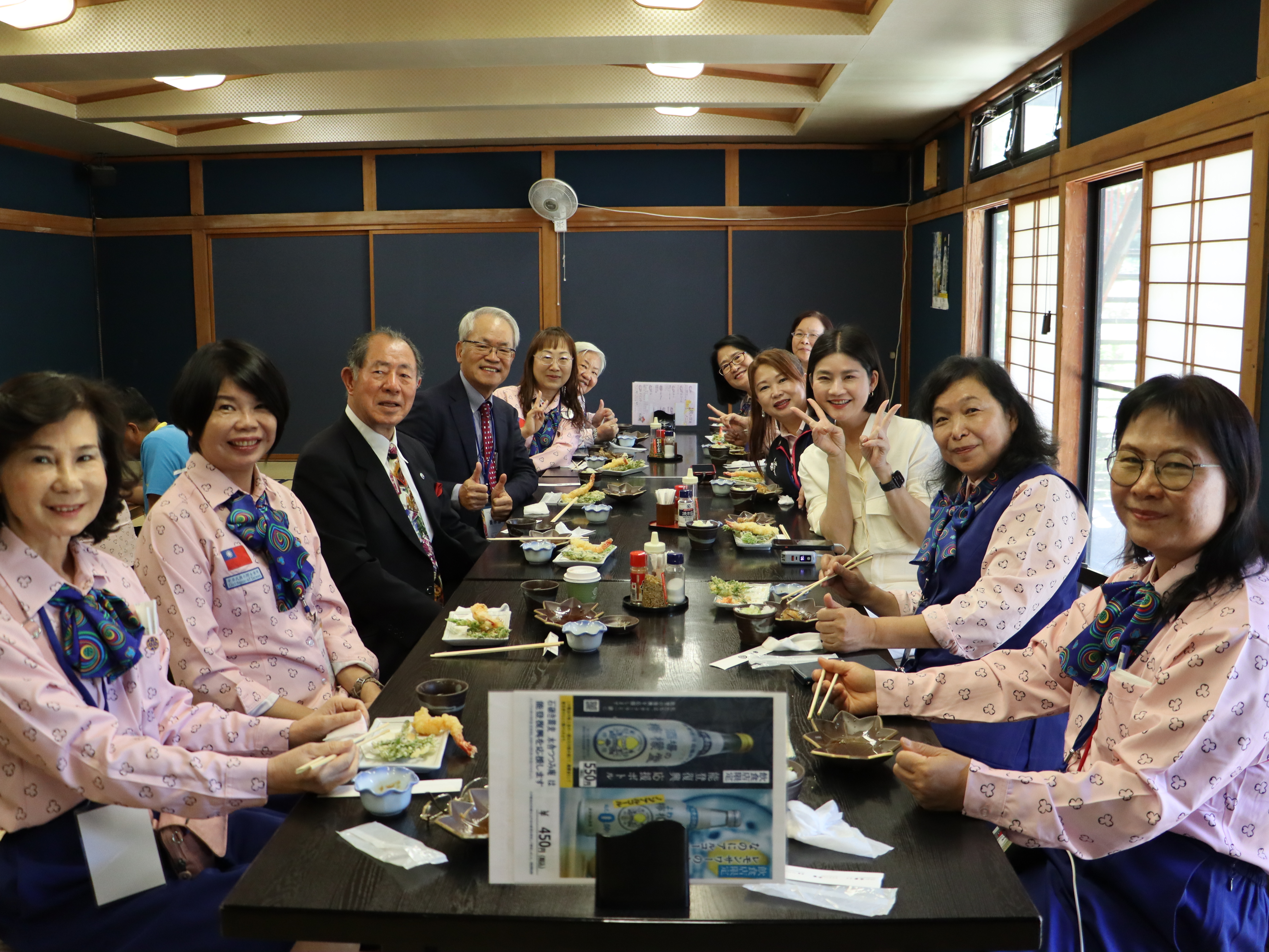 4p 台湾視察 写真 昼食.JPG