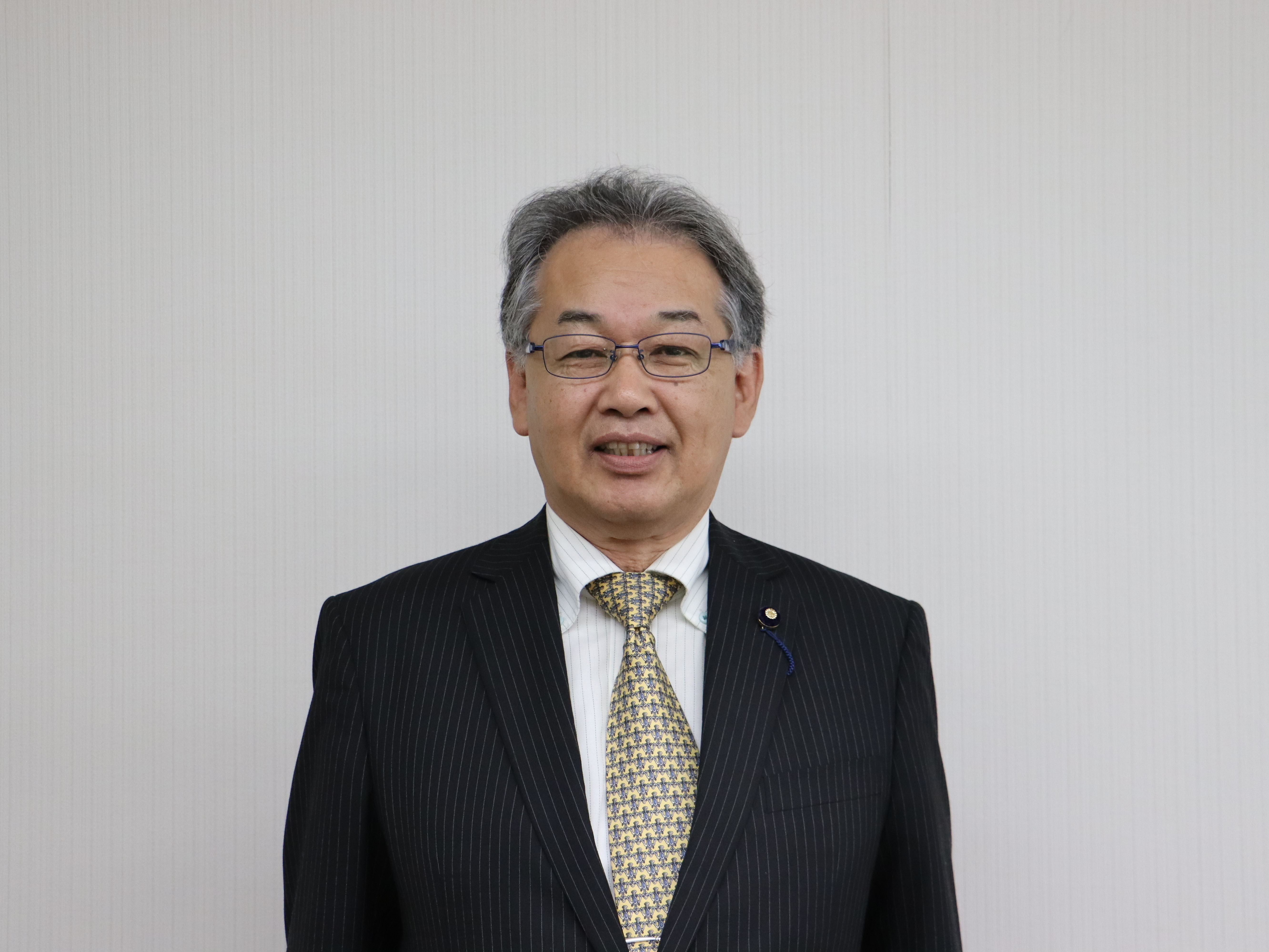 2p 議会 枝俊史.JPG