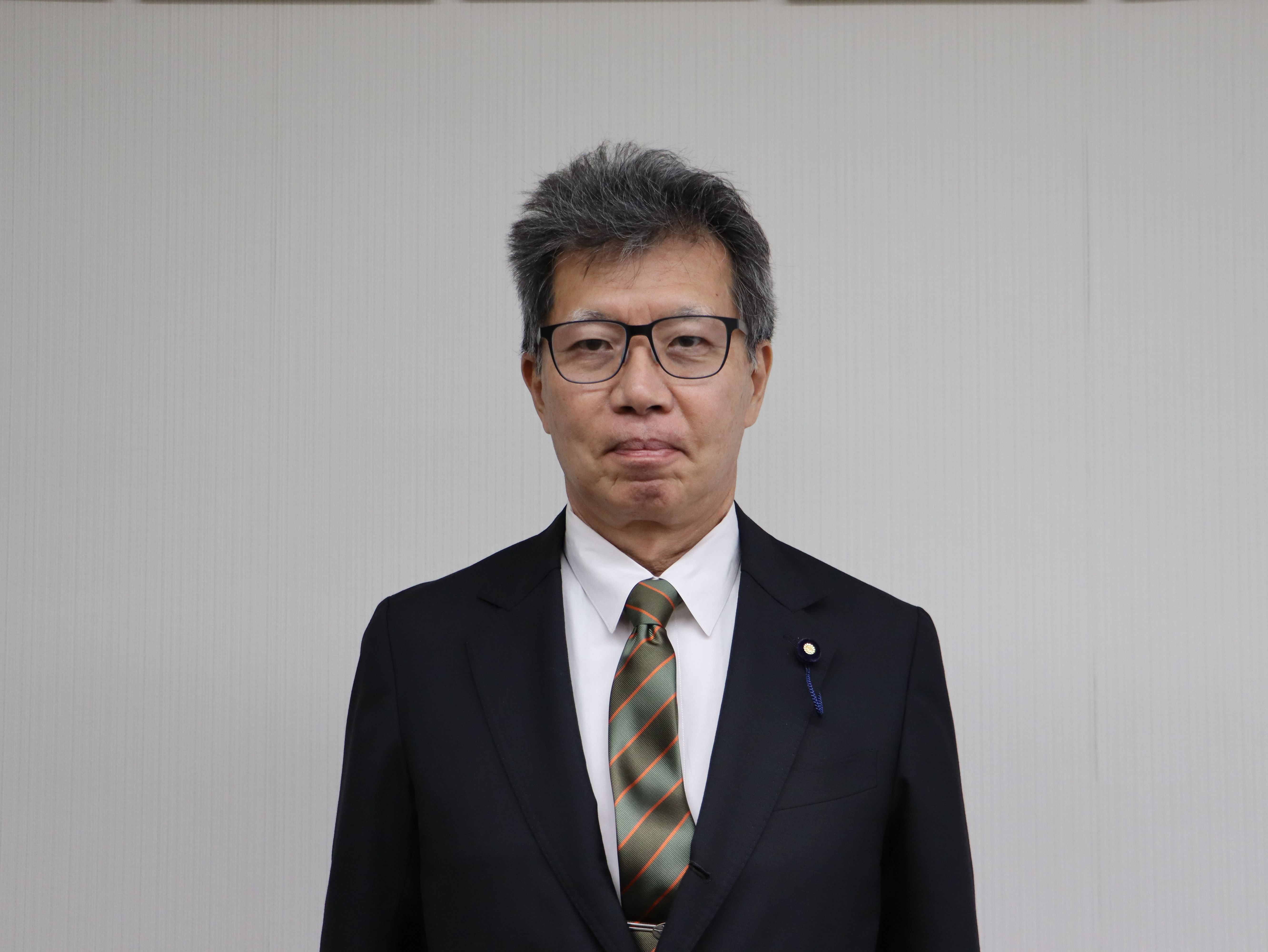 2p 議会 村林淳一郎.JPG